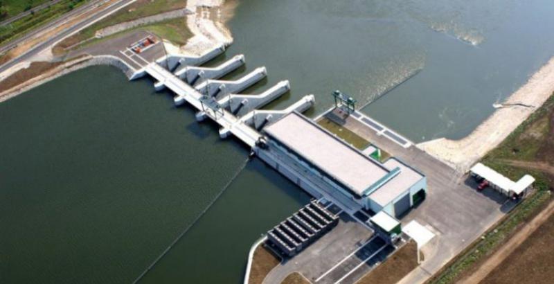 2017年，由于電力產量縮減10％，HSE的凈利潤下降56％