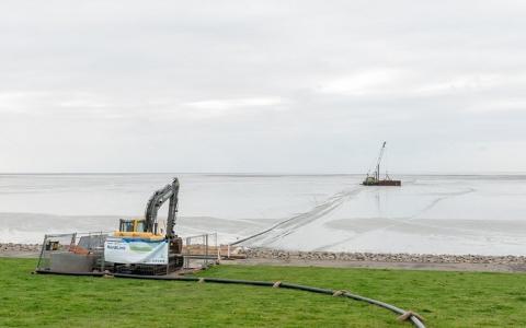 歐洲投資銀行（EIB）已與歐洲領(lǐng)先的電力傳輸系統(tǒng)運(yùn)營商TenneT簽署了1億歐元的融資協(xié)議