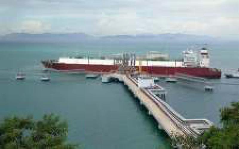 第一臺Moss型液化天然氣運輸船抵達中海油的粵東碼頭