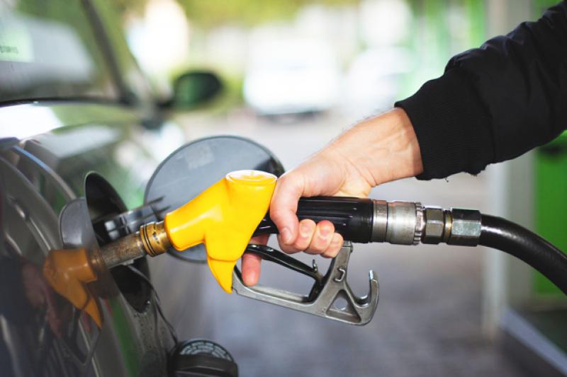 現行成品油定價機制推行滿十年 四季度有望再度改革