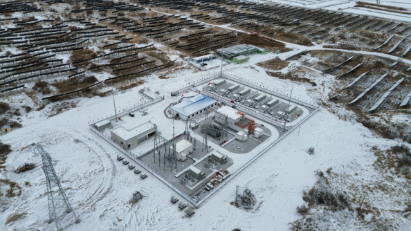 巴彥淖爾市防沙治沙和風(fēng)電光伏一體化工程臨河光伏項(xiàng)目全容量并網(wǎng)發(fā)電