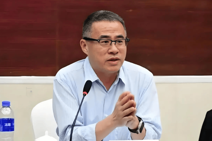 張小帆任中國(guó)第一汽車集團(tuán)有限公司黨委常委、副總經(jīng)理