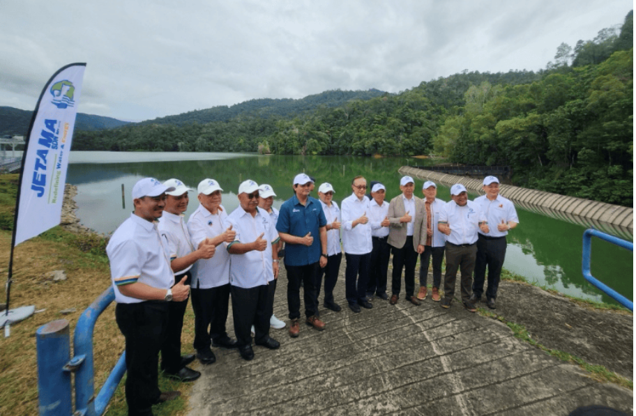 沙巴州啟動(dòng)馬來西亞首個(gè)飲用水水庫(kù)漂浮式太陽(yáng)能項(xiàng)目